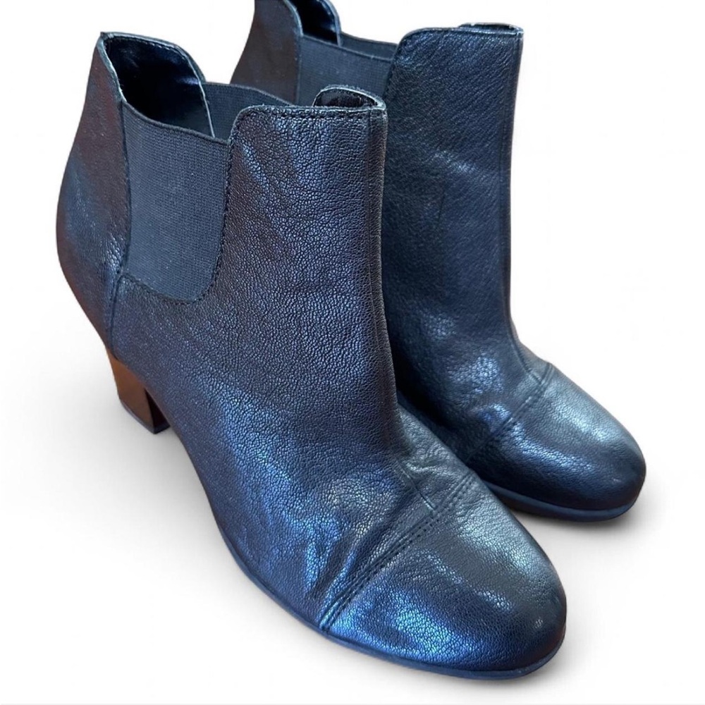 Kenneth Cole Reaction black real pebbled leather block heel ankle boots